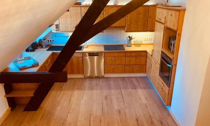 Hofgeismar Appartement | Appartement 'Kamineiche' avec jardin privé et Wi-Fi