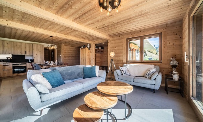 Abondance Chalet De Ski | Appartement de vacances 'Le Chalet Des Praz' avec vue sur les montagnes, jardin et Wi-Fi