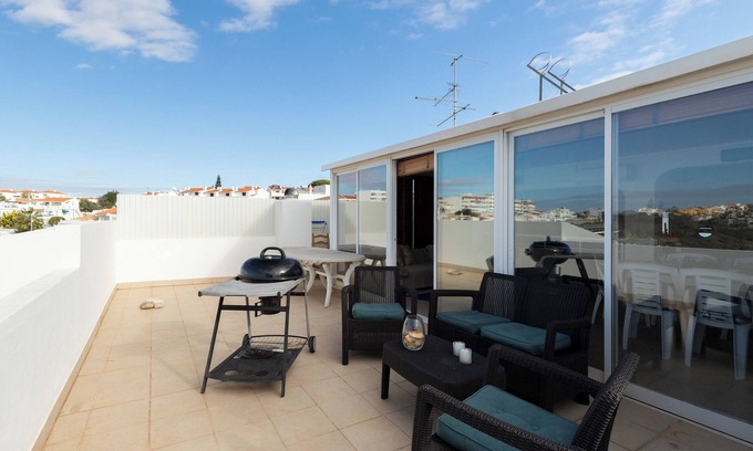 Patio Appartement | Holiday Apartment 'Marina' with Shared Pool, Shared Garden, Terrace & Wi-Fi
