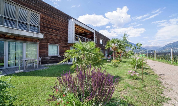 Cermes Appartement | Appartement de vacances "Matthäus" avec vue sur les montagnes, Wi-Fi, jardin et terrasse