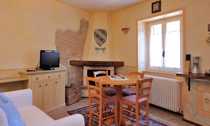 Scheggino Maison | Appartement de vacances Scheggino pour 1 - 2 personnes avec 1 chambre à coucher - Appartement de vac