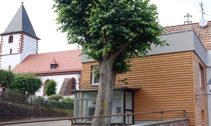 Dernbach Appartement | Holiday apartment Uhu in the house on linden tree