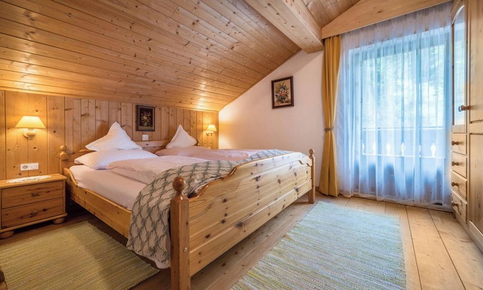 Spinga Appartement | Appartement "Waldesruh" avec vue sur les montagnes, balcon et Wi-Fi