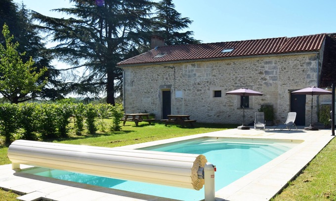Campsegret Cottage | Gîte de vacance dans une ferme entièrement rénovée