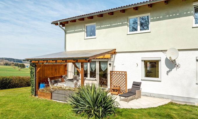 Vilshofen Appartement | Appartement 'Mitterfelder Donaublick' avec terrasse privée, jardin privé et Wi-Fi