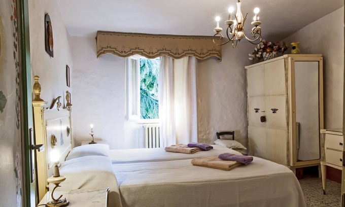 Vernio Autre | Ferme de vacances en Toscane avec piscine, des produits bio locaux et une vue imprenable