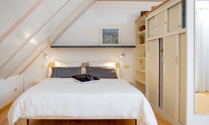 Muellheim Appartement | holiday flat Studio, our birdhouse