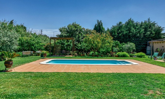 Torroella de Montgri Maison | Maison de vacances "Castell del Montgrí" avec vue sur les montagnes, piscine et Wi-Fi.