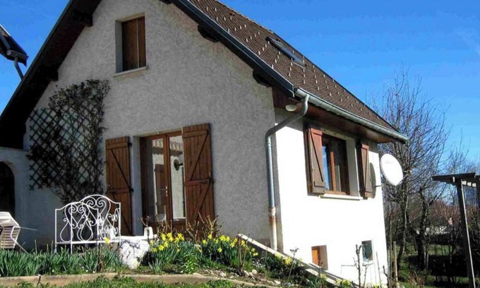 Miribel-les-Echelles Maison | Maison de vacances 'Les Joncquilles' avec vue sur les montagnes, terrasse partagée et Wi-Fi