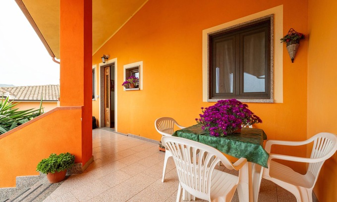 San Giovanni Suergiu Maison | Maison de vacances 'Gaia Casa Vacanze' avec terrasse privée, balcon et climatisation