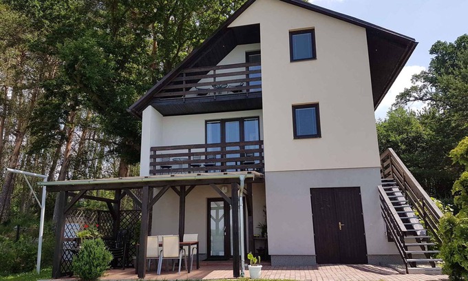 Hluboka nad Vltavou Maison | Maison de vacances avec une vue magnifique avec une terrasse directement sur le lac