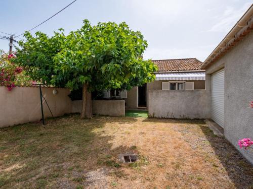 Santa-Lucia-di-Moriani Maison | Holiday Home Dami I-1 by Interhome