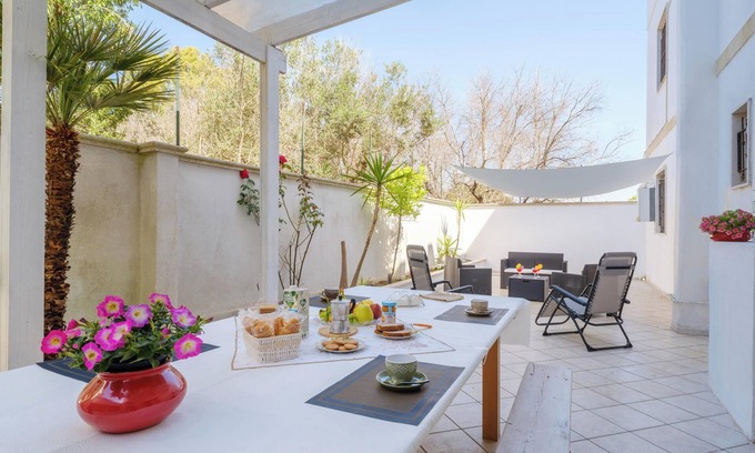 Galatone Maison | Holiday Home 'Angel' with Private Terrace, Wi-Fi and Air Conditioning