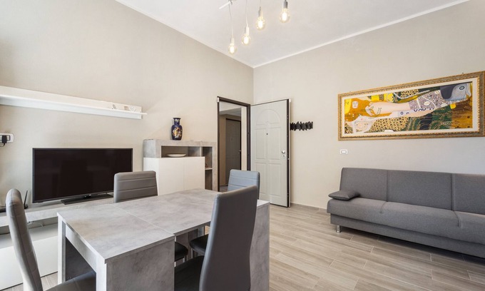 Carbonia Maison | Maison de vacances 'Appartamento Elegante Carbonia' avec balcon, Wi-Fi et climatisation