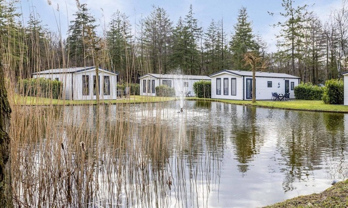 Ede Chalet De Ski | ✓ Holiday home at Bospark Ede ✓ Holiday home for 4 persons ✓ Located in Ede (Gelderland) ✓ Holiday park on the Veluwe ✓ Book directly through the park