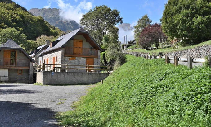Aragnouet Maison | Maison de vacances 'Bergerie Route De Piau Engaly' avec vue sur montagne, terrasse et jardin