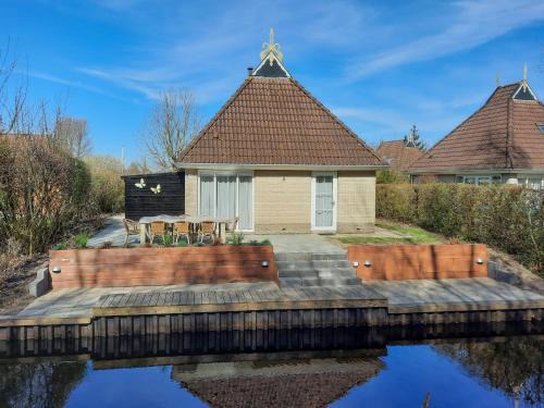 Eernewoude Maison | Holiday Home Bungalowpark It Wiid by Interhome