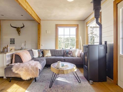Kropswolde Maison | Holiday Home by Zuidlaardermeer Jetty