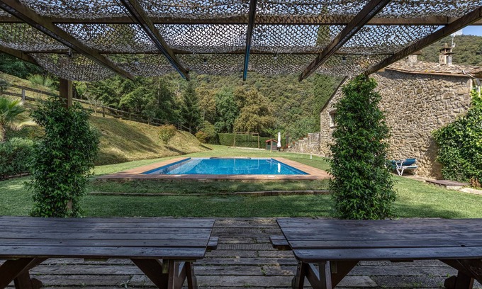 Merlant Maison | Holiday Home 'Can Soler De Merlant 2' with Mountain Views, Shared Pool and Wi-Fi