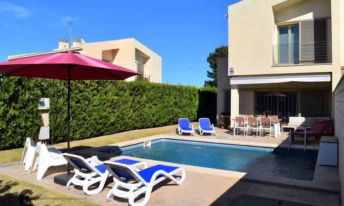 Puig de Ros Maison | Maison de vacances 'Carpe Diem' avec piscine privée, Wi-Fi et climatisation.
