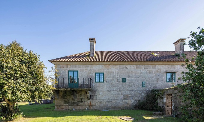Areas Maison | Maison de vacances 'Casa Rectoral Entera' avec vue sur la montagne, piscine privée et Wi-Fi
