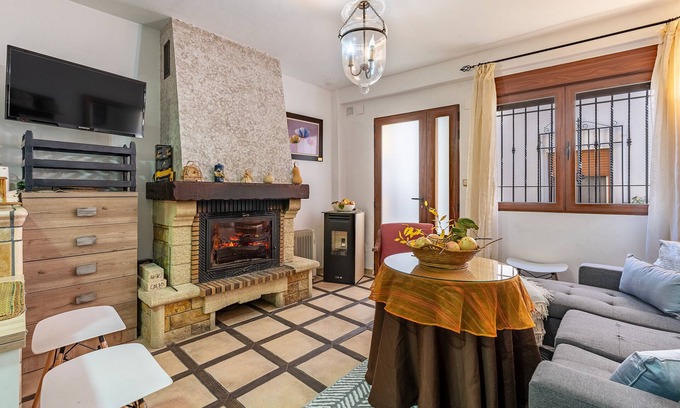 Niguelas Maison | Maison de vacances 'Casa Rural En El Centro De Nigüelas' avec vue sur la montagne, terrasse et Wi-Fi