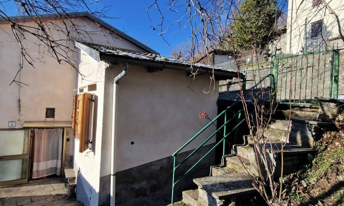 Riolunato Maison | Maison de vacances "Casetta Immersa nella Natura" avec vue sur les montagnes et jardin privé