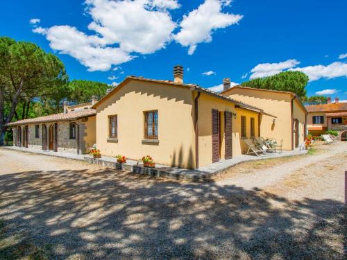 Bucine Maison | Holiday Home Cedri Alti-3 by Interhome