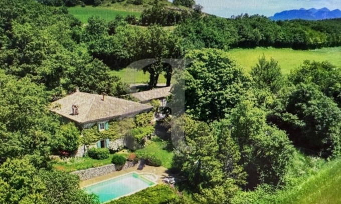 Roynac Maison | Holiday Home 'Chant D'Etoiles' with Private Pool