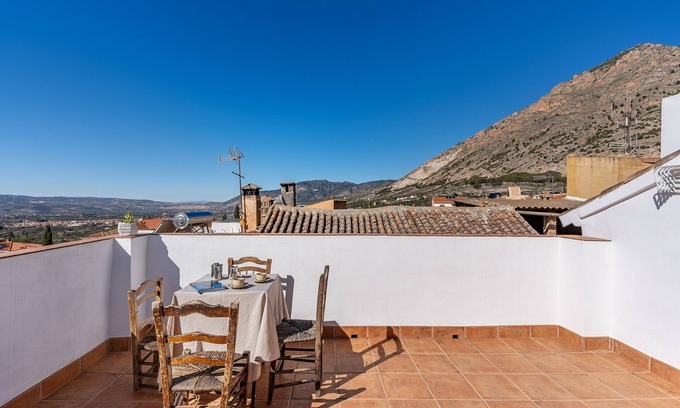 Niguelas Maison | Maison de vacances 'Coqueta Casa Rural Para 8 Personas' avec terrasse privée, balcon et Wi-Fi