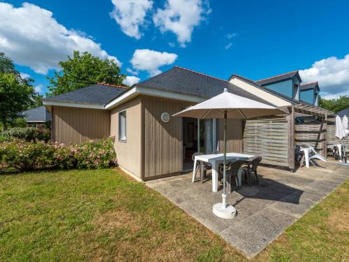 Saumur Maison | Holiday Home Cottage Privilège-3 by Interhome