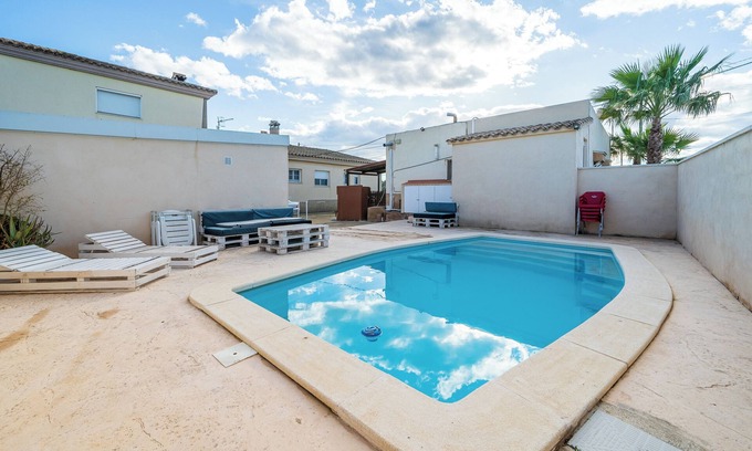 El Ligallo del Ganguil Maison | Maison de vacances "de l'avi" avec piscine, jardin et Wi-Fi