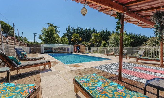 Genouille Maison | Gite des Tropiques avec terrasse et piscine en multipropriété