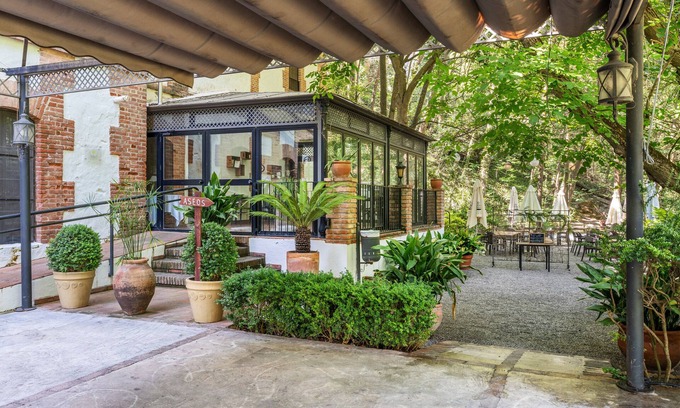 Durcal Appartement | Holiday Home 'El Río' with Shared Pool, Shared Garden & Wi-Fi