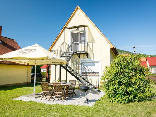 Badacsonytomaj Maison | Holiday Home Emi by Interhome