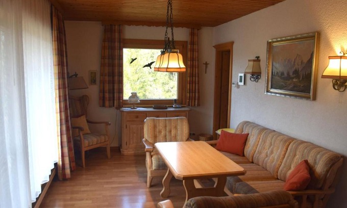 Schwarzenbach Maison | Holiday Home Füssen near Neuschwanstein Castle