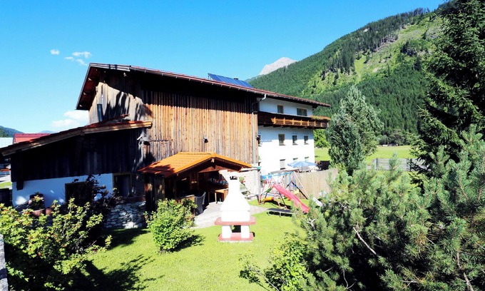 Haeselgehr Maison | Maison de vacances 'Ferienhaus Wechner' avec vue sur les montagnes, terrasse privée et Wi-Fi
