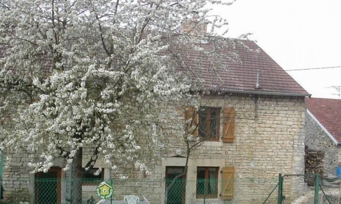 Brotte-les-Ray Autre | Holiday home for 6 guests with 150m² in Brotte-lès-Ray (181078)