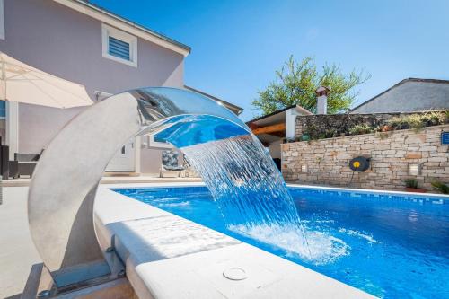 Debeljuhi Maison | Holiday Home Fradelani