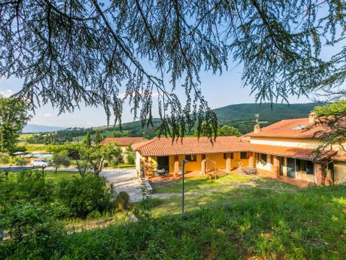 Badia Agnano Maison | Holiday Home Ginestra by Interhome