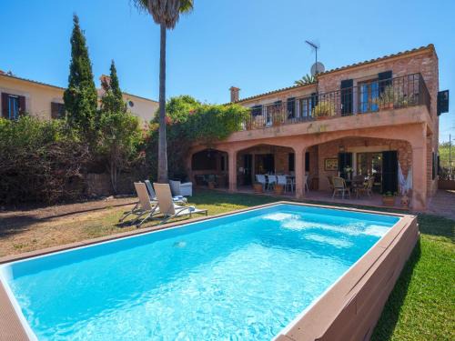 Es Llombards Maison | Holiday Home Gran Llombards by Interhome