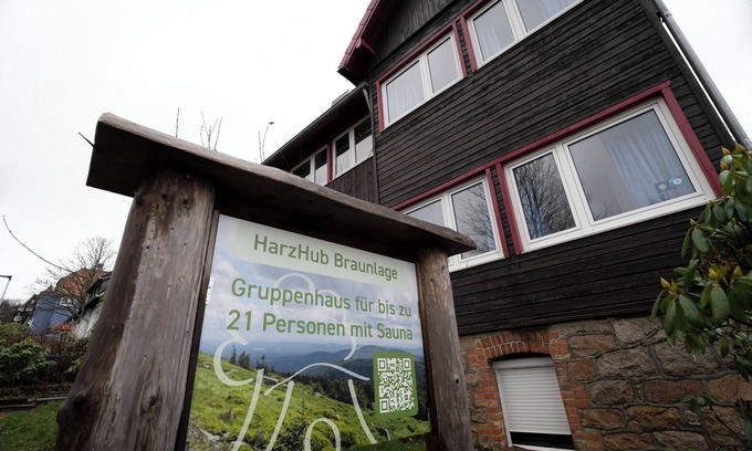 Braunlage Maison | Holiday home "Harzhub" with garden and sauna for up to 21 people.
