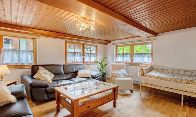 Laufen Maison | Maison de vacances 'Haus Maria' avec terrasse privée, jardin privé et Wi-Fi