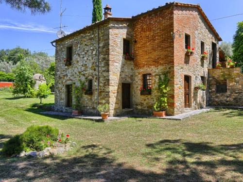 Bucine Maison | Holiday Home Il Lamone by Interhome