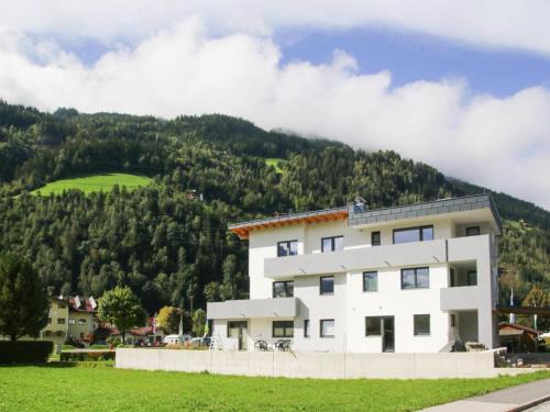 Distelberg Appartement | Holiday Home in Aschau near Climbing Center