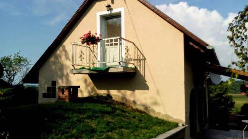 Balatonendred Maison | Holiday home in Balatonendred 33661
