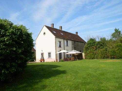Diges Maison | Holiday Home in Diges with Garden & Cycling