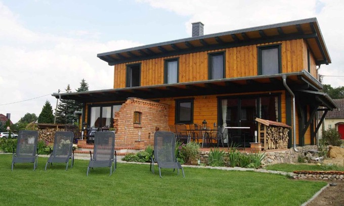 Kummerow Maison | Holiday home in Friedland 2712