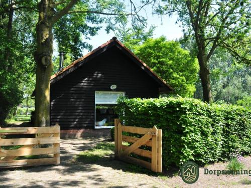 Leende Maison | Holiday Home in Leende with Hot Tub & Garden