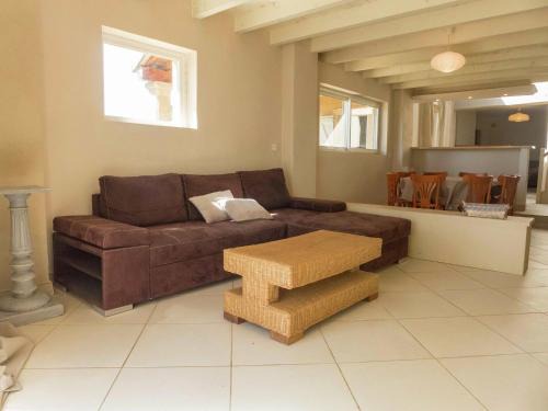 Loupia Maison | Holiday Home in Loupia with Private Pool